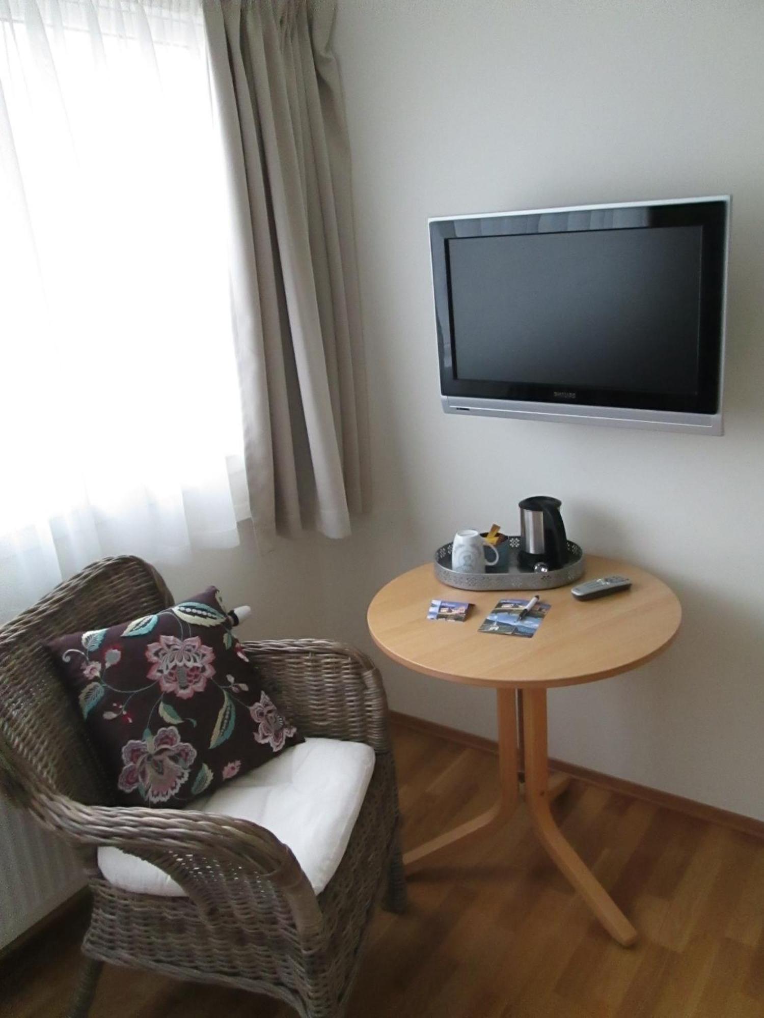Lavik Fjord Hotel & Apartments Szoba fotó
